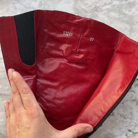 JOANNE MERCER | Knee high heeled pointed toe boots - Picture 4 of 10